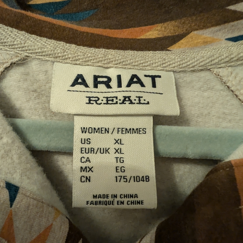 Ariat Multicolor Geometric Button-Up - Picture 4 of 6